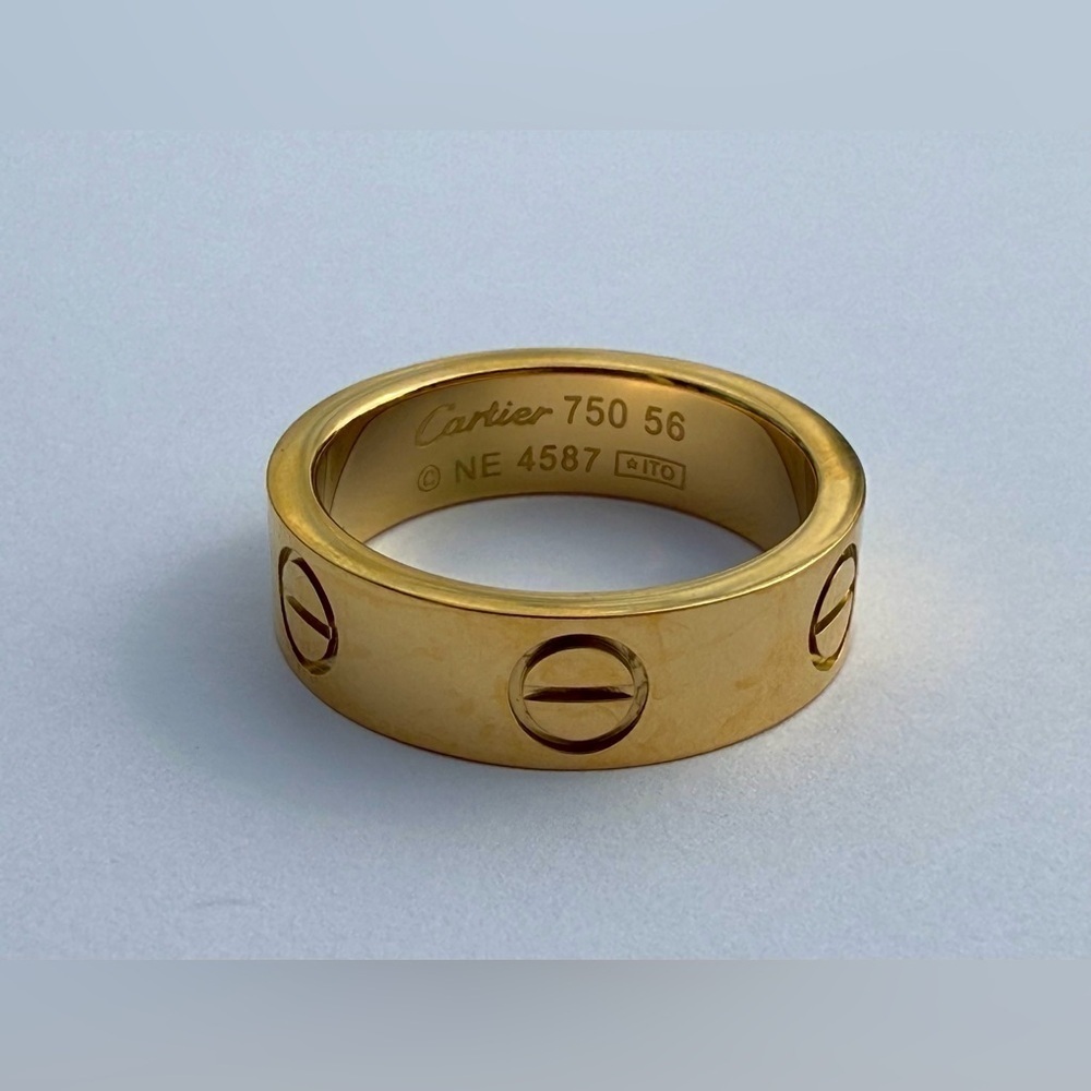 love Ring stainless steel 18k yellow Gold plated unisex sz 8